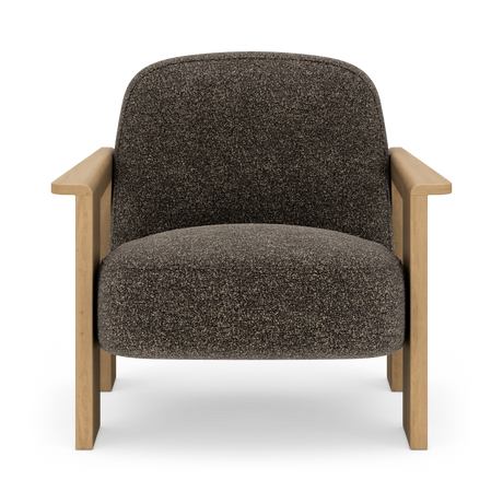 Fåtölj i mörk melerad textil med ljusa träarmstöd och ben, frontvy på vit bakgrund.