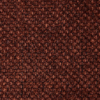 Närbild av brun, texturerad heltäckningsmatta med öglepile.
