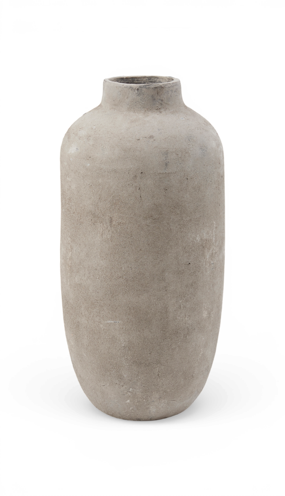 Stor rustik grå‑beige vas med smal öppning, fristående mot vit bakgrund.