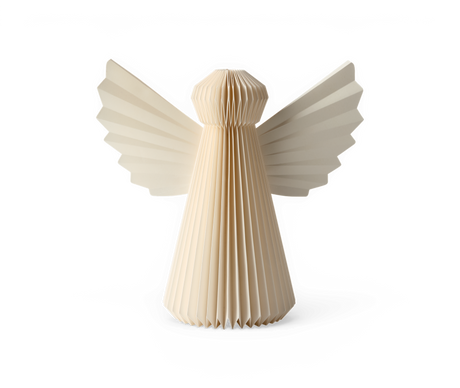 Beige pappersängel med veckad design och utbredda vingar.