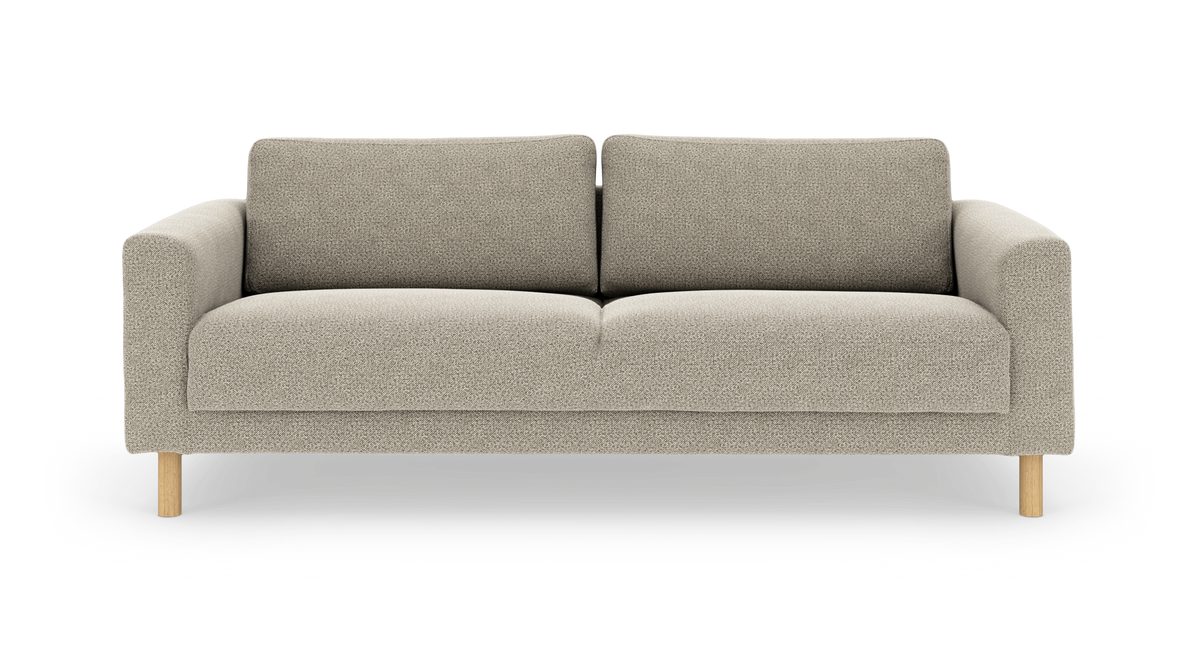 Beige 3‑sits tygsoffa med runda träben, frontvy.