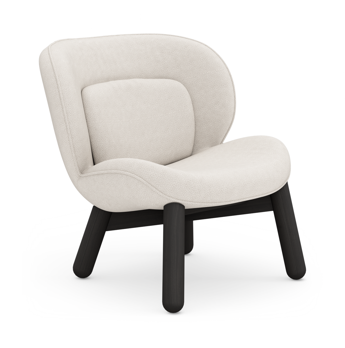 Modern loungestol i ljusbeige bouclé med rundad rygg och svarta träben, frilagd mot vit bakgrund i frontsned vinkel.