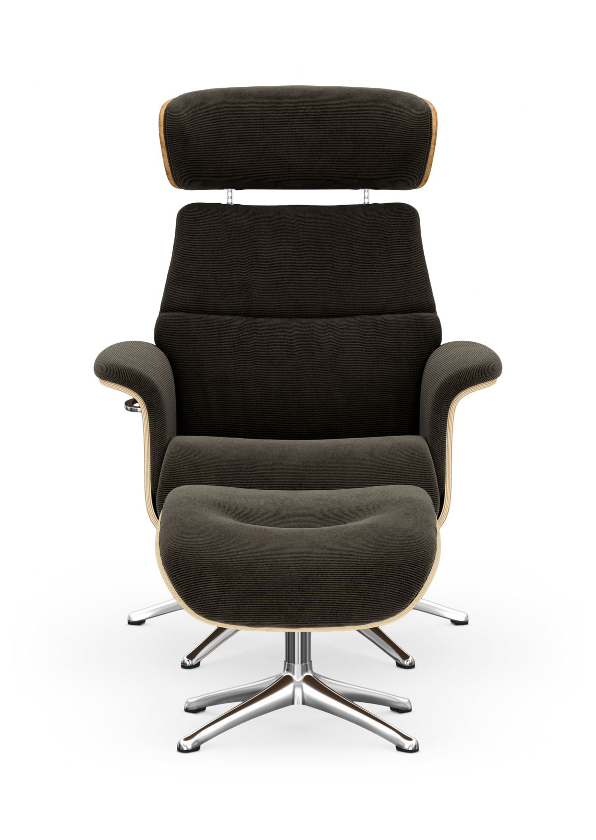 Modern reclinerfåtölj med fotpall i mörk tygklädsel, ljus träkant och kromat snurrstativ, frilagd mot vit bakgrund.