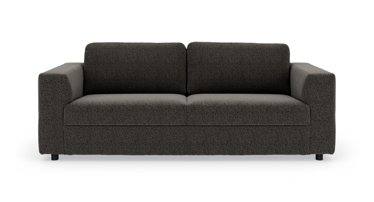 Mörkgrå 3‑sits soffa med raka armstöd och två ryggkuddar, frilagd på vit bakgrund.