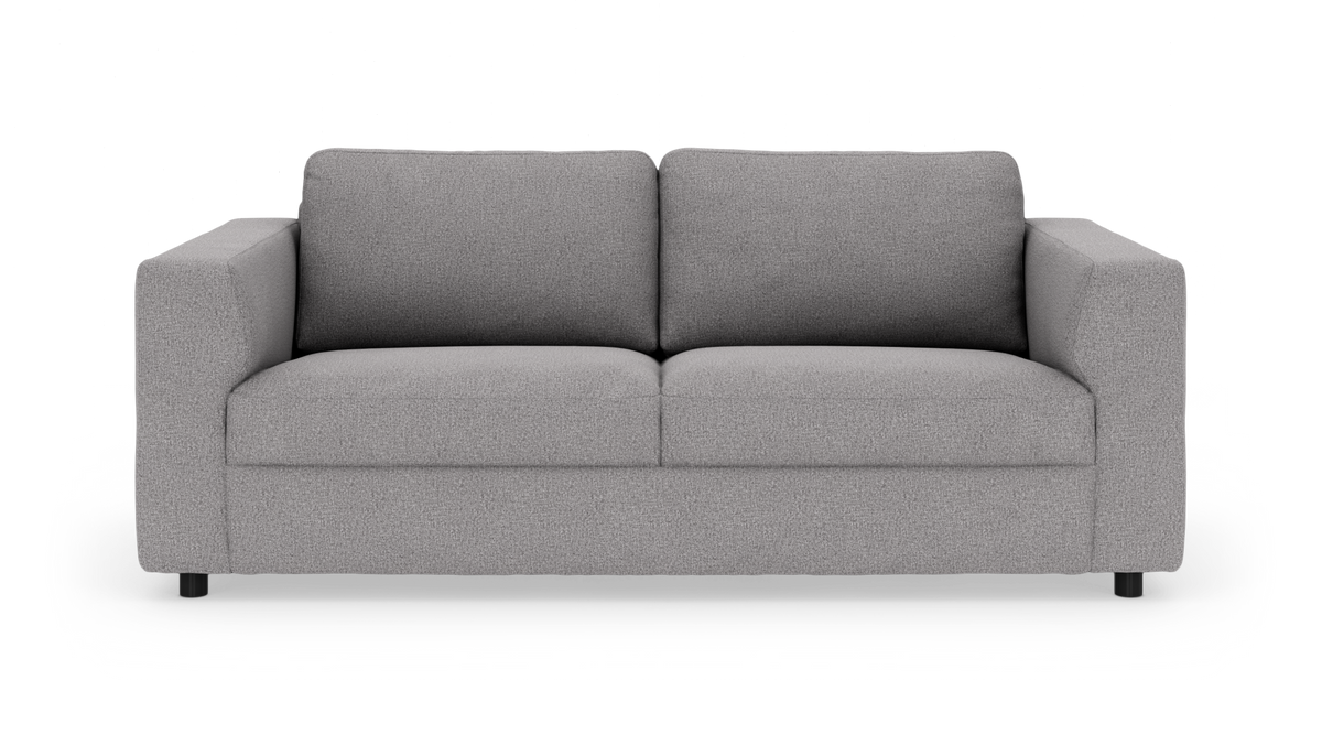 Grå tvåsits soffa med raka armstöd, frontvy.