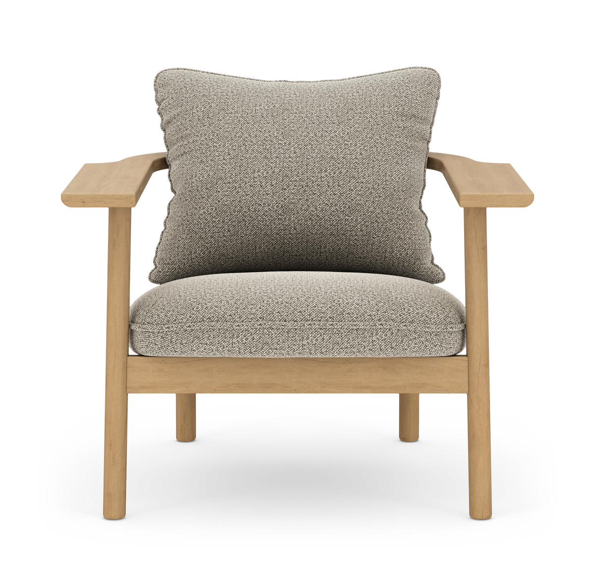 Ljus trälänstol med grå, texturerade kuddar, frontvy på vit bakgrund.