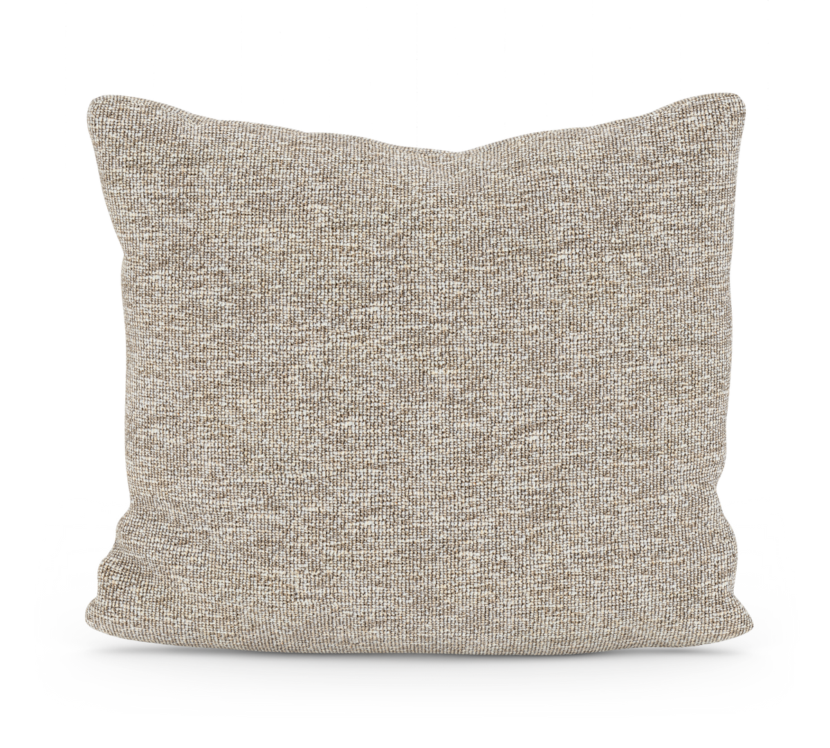 Beigefärgad, melerad soffkudde i texturerat tyg, frilagd mot vit bakgrund.