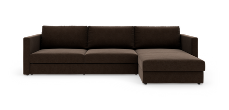Mörkbrun hörnsoffa med divan till höger i modern, rak design, frilagd mot vit bakgrund.