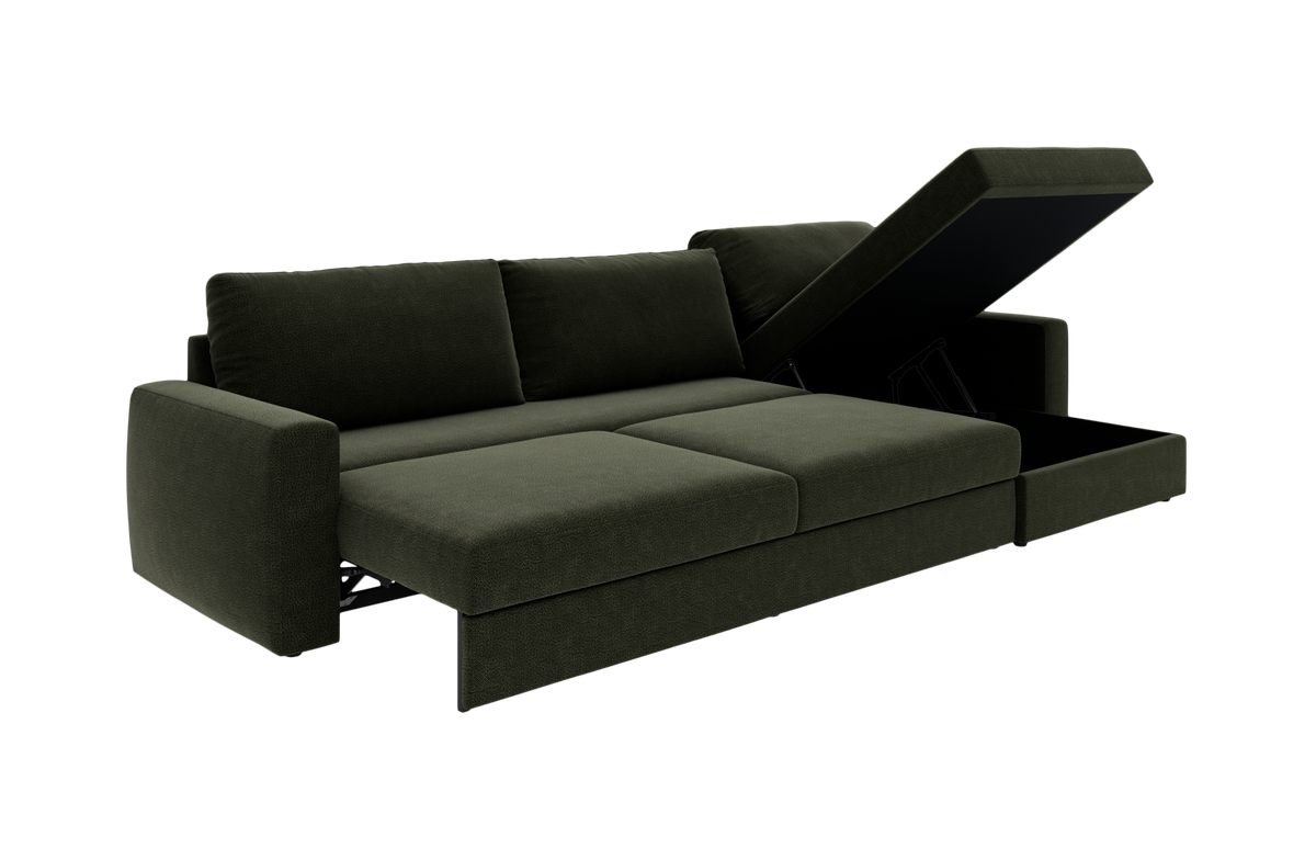 Mörkgrön bäddsoffa i modern design med öppningsbar schäslong med förvaring, tre ryggkuddar och breda armstöd, frilagd mot vit bakgrund.