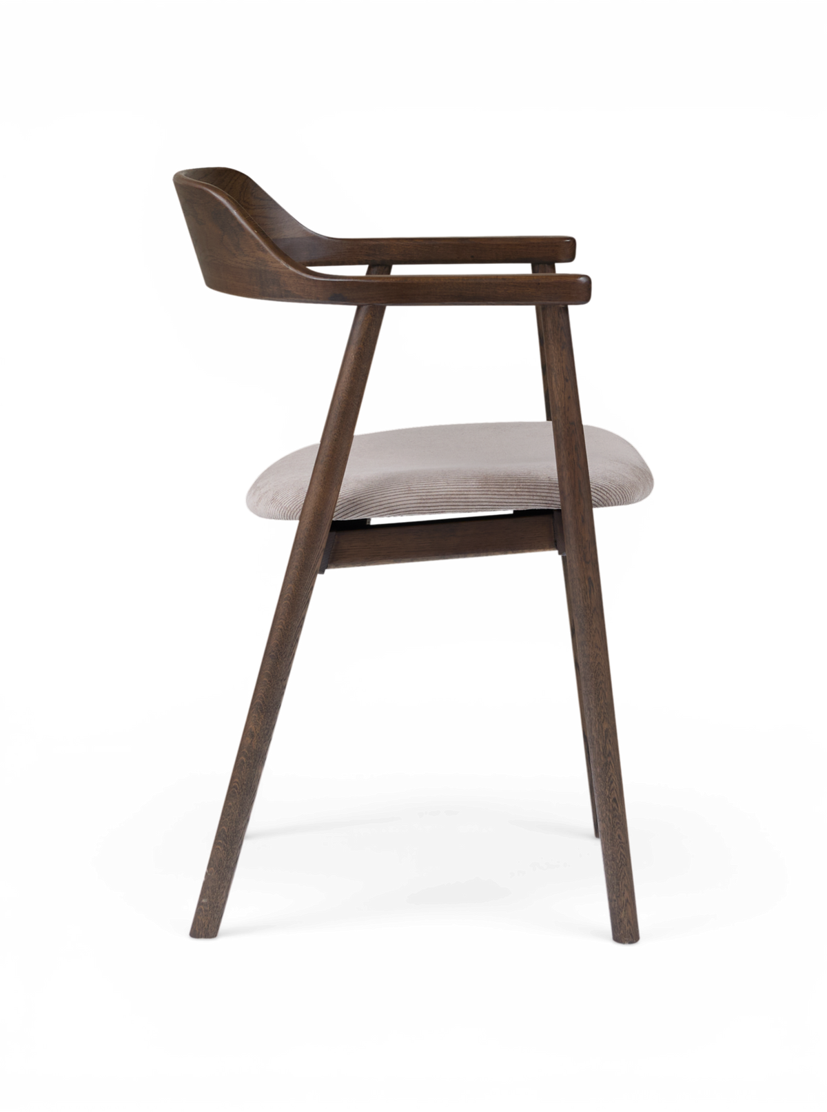 Modern trästol med mörk ram och ljus, vadderad sits i sidovy.