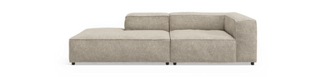 Beige modulsoffa i L‑form med schäslong till vänster, frilagd på ren bakgrund.