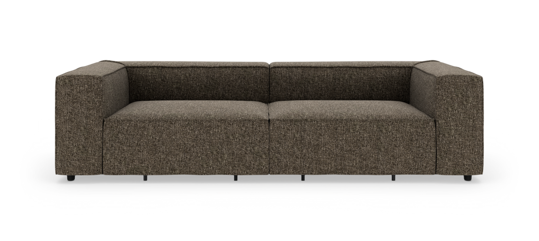 Brungrå modern modulsoffa i tyg frilagd mot vit bakgrund sedd rakt framifrån.