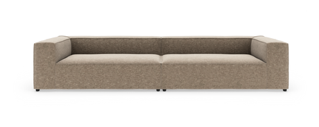 Rak frontvy av en beige, modern modulsoffa på vit bakgrund.