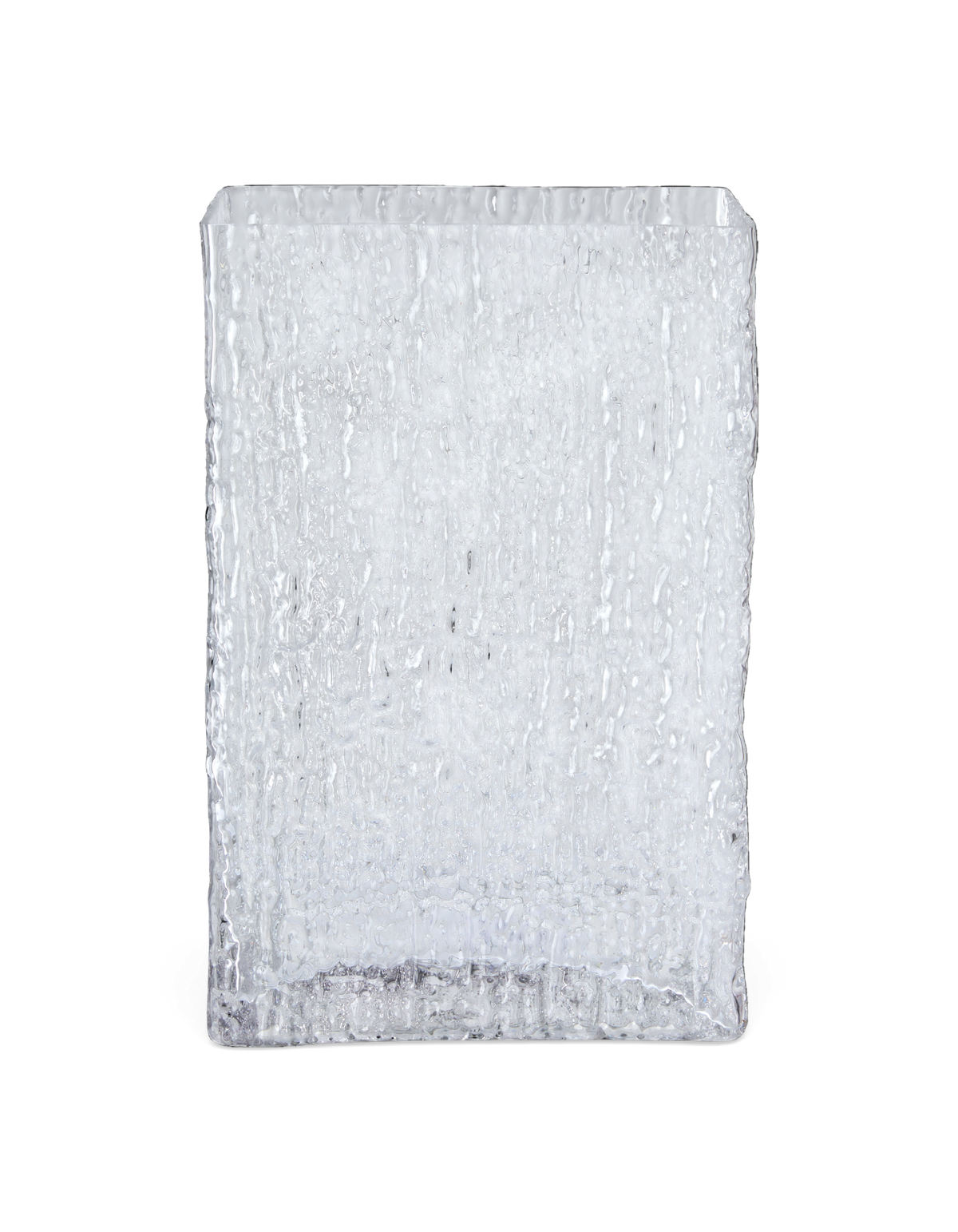 Rektangulär vas i klart, strukturerat glas på vit bakgrund.