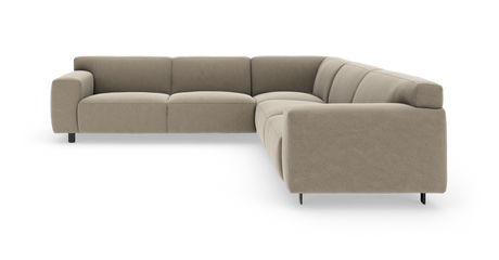 Beige modulsoffa i L-form på vit bakgrund, modern design med breda armstöd och låga ben.