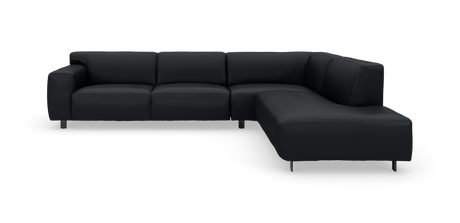 Svart L-formad hörnsoffa med schäslong till höger, modern design och metallben.