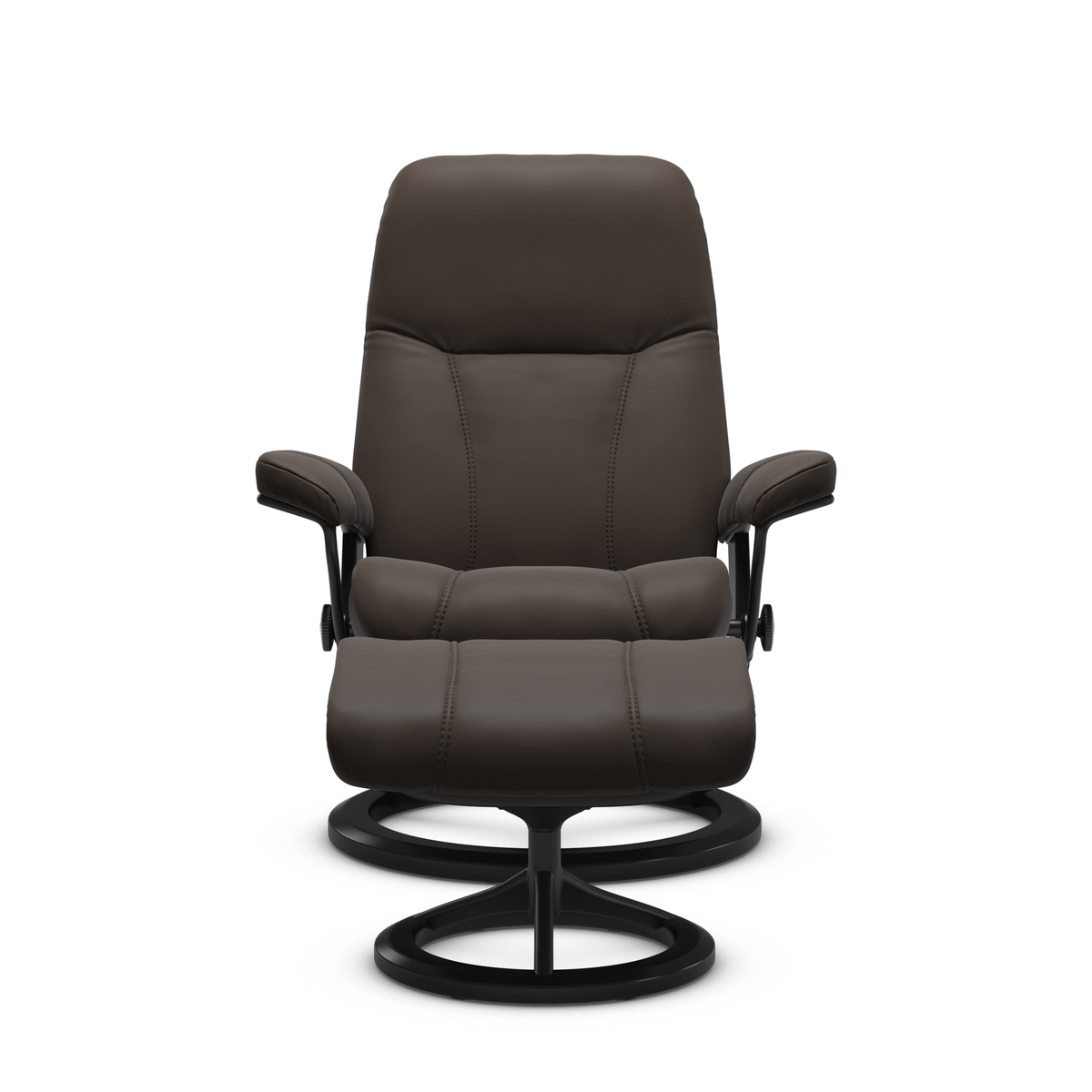 Brun reclinerfåtölj med matchande fotpall på svart snurrstativ, frilagd mot vit bakgrund.