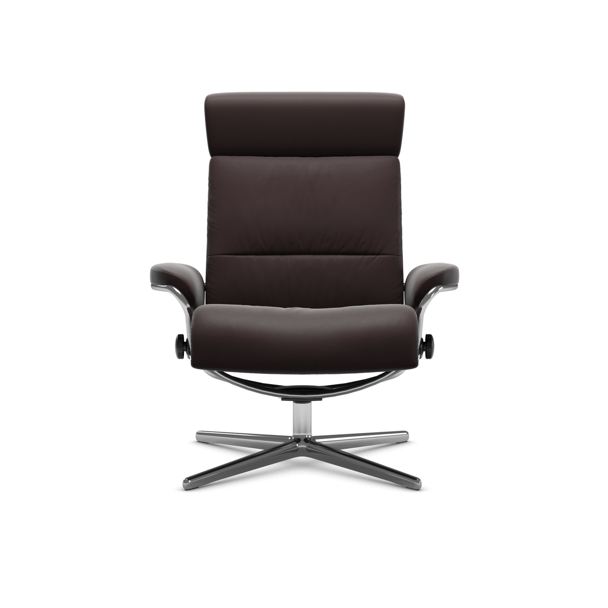 Modern brun reclinerfåtölj med metallkryssfot sedd rakt framifrån.