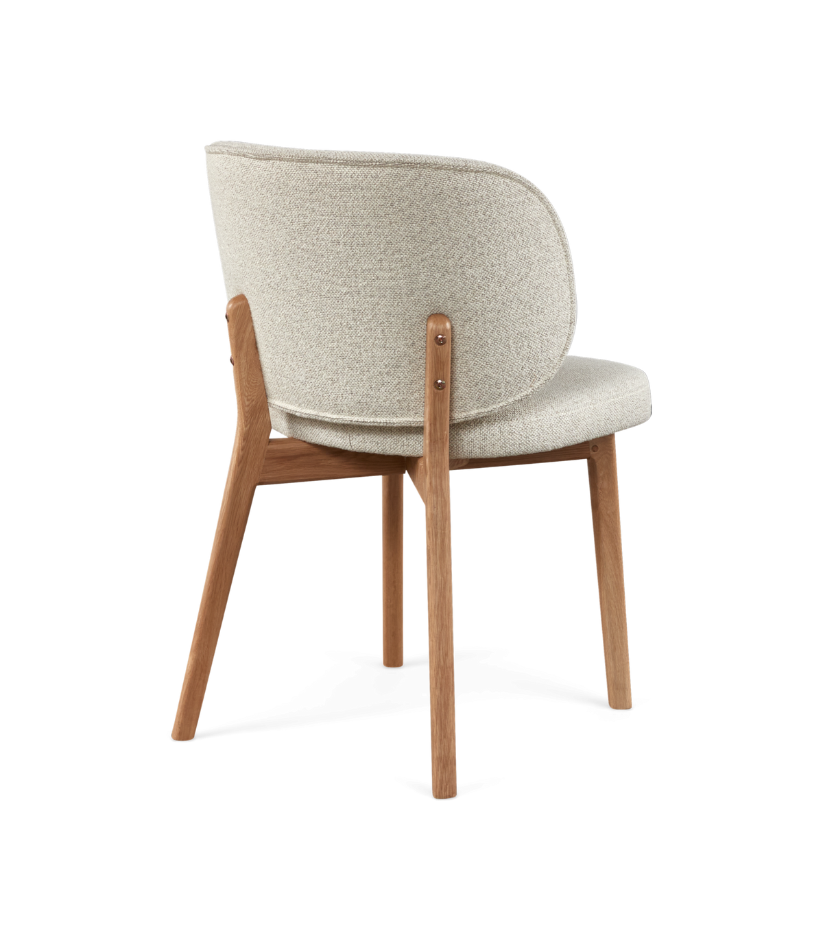 Skandinavisk stol med polstrad ljusbeige rygg och sits samt ben i ekträ.