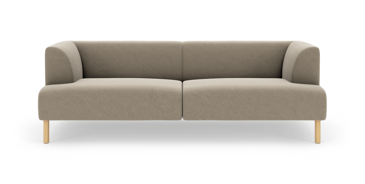Beige tvåsits soffa med rundade hörn och ljusa träben, frontvy mot vit bakgrund.