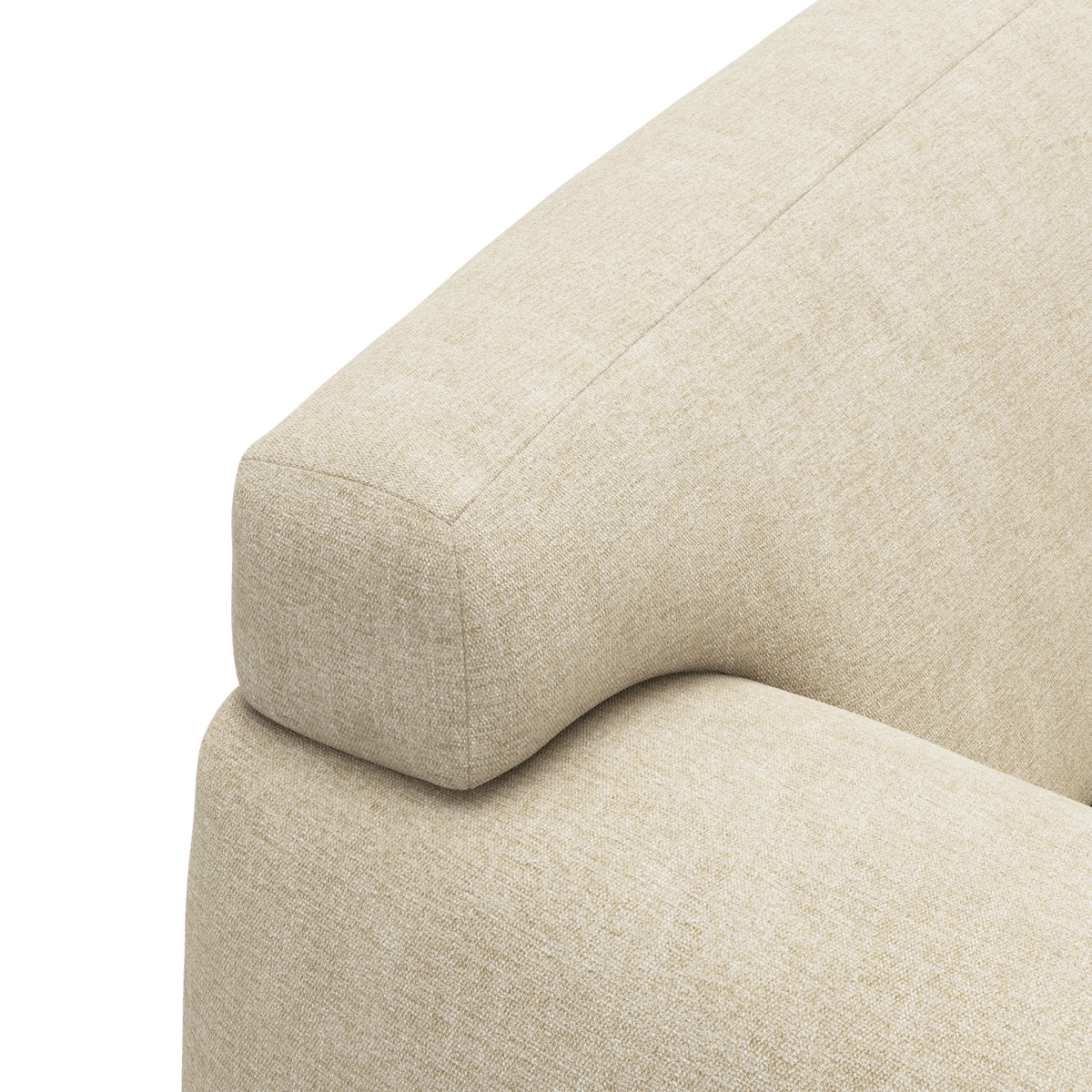 Närbild av beige tygsoffa med rundat armstöd i studiomiljö.