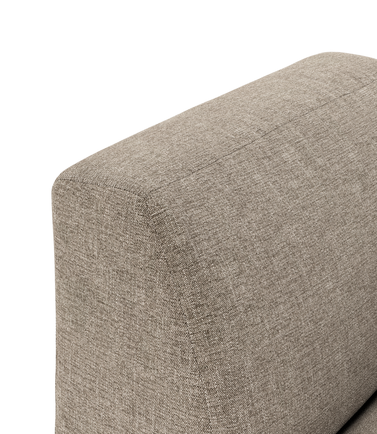 Närbild av beige tygklädd soffrygg i hörn med linneliknande struktur.