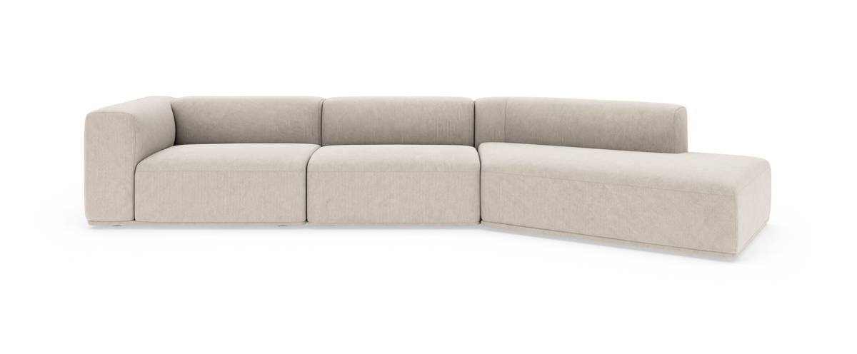 Beige modulsoffa i L-form med schäslong till höger, frilagd på vit bakgrund.