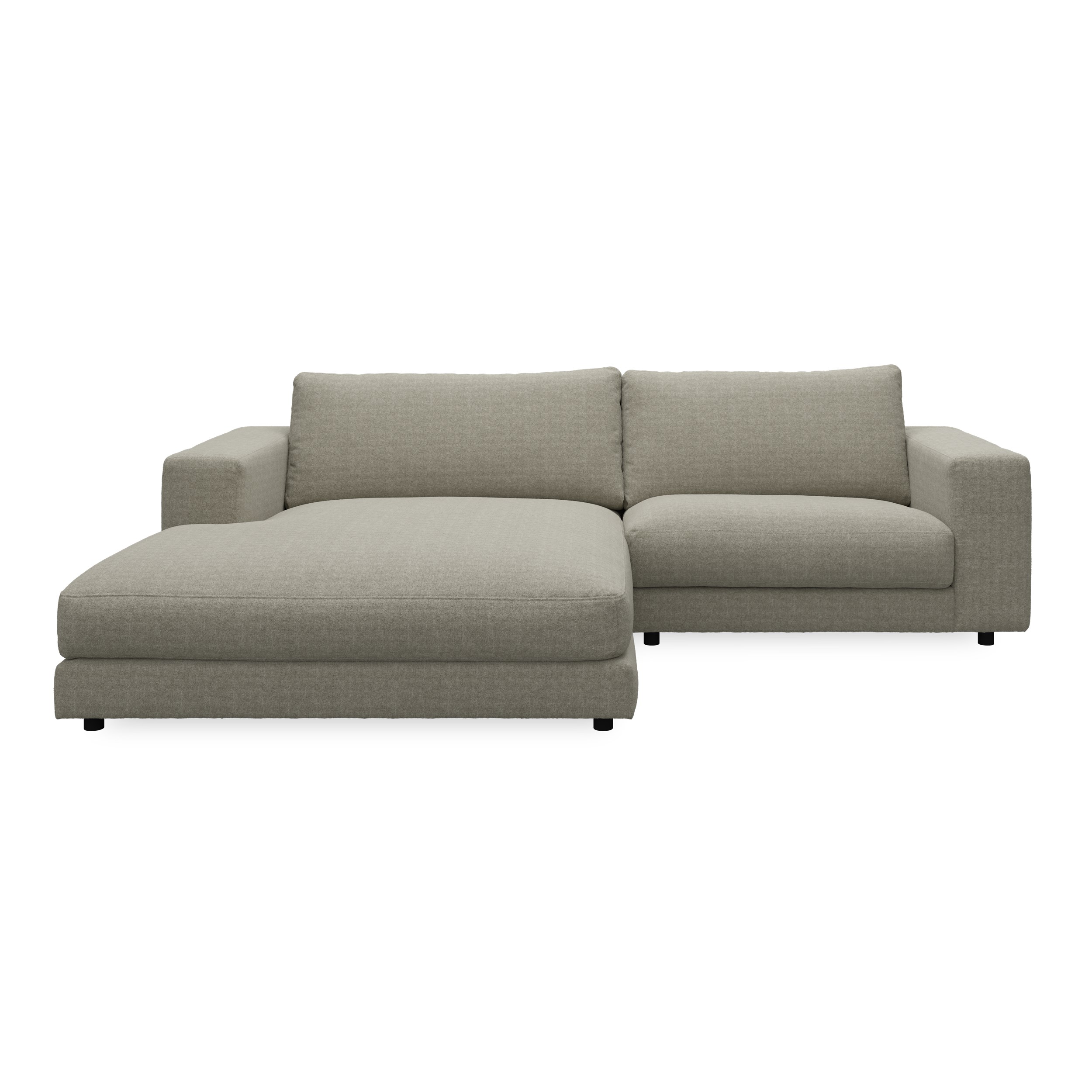 Bennent vänstervänd soffa med schäslong - Yelda Taupe klädsel, ben i svart plast och S:skum/fib/din/sili R:Dun/skum