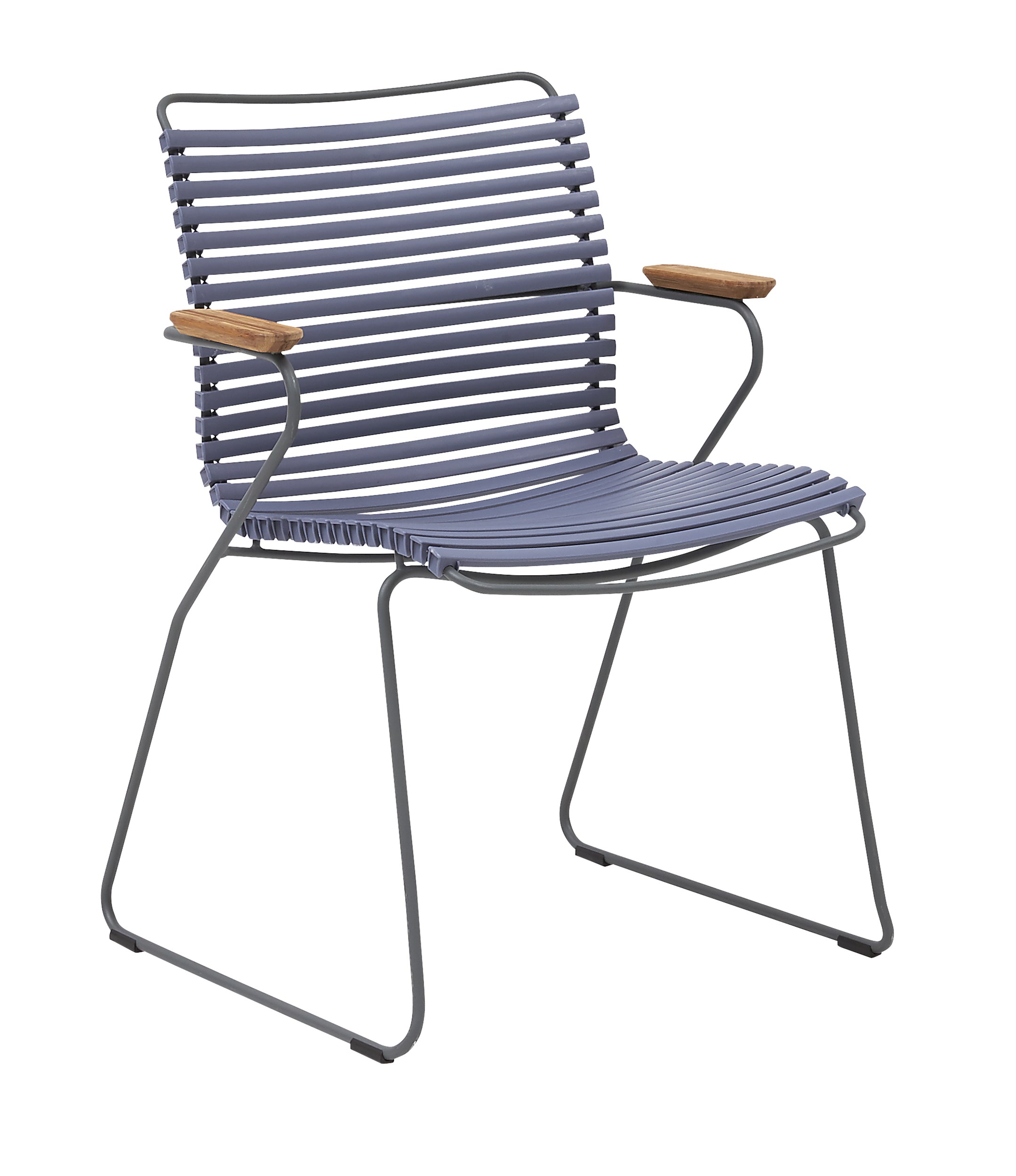 Click Trädgårdsstol - Matta blåa plastlameller fv 82, stomme i stålgrå metall och armstöd i bambu